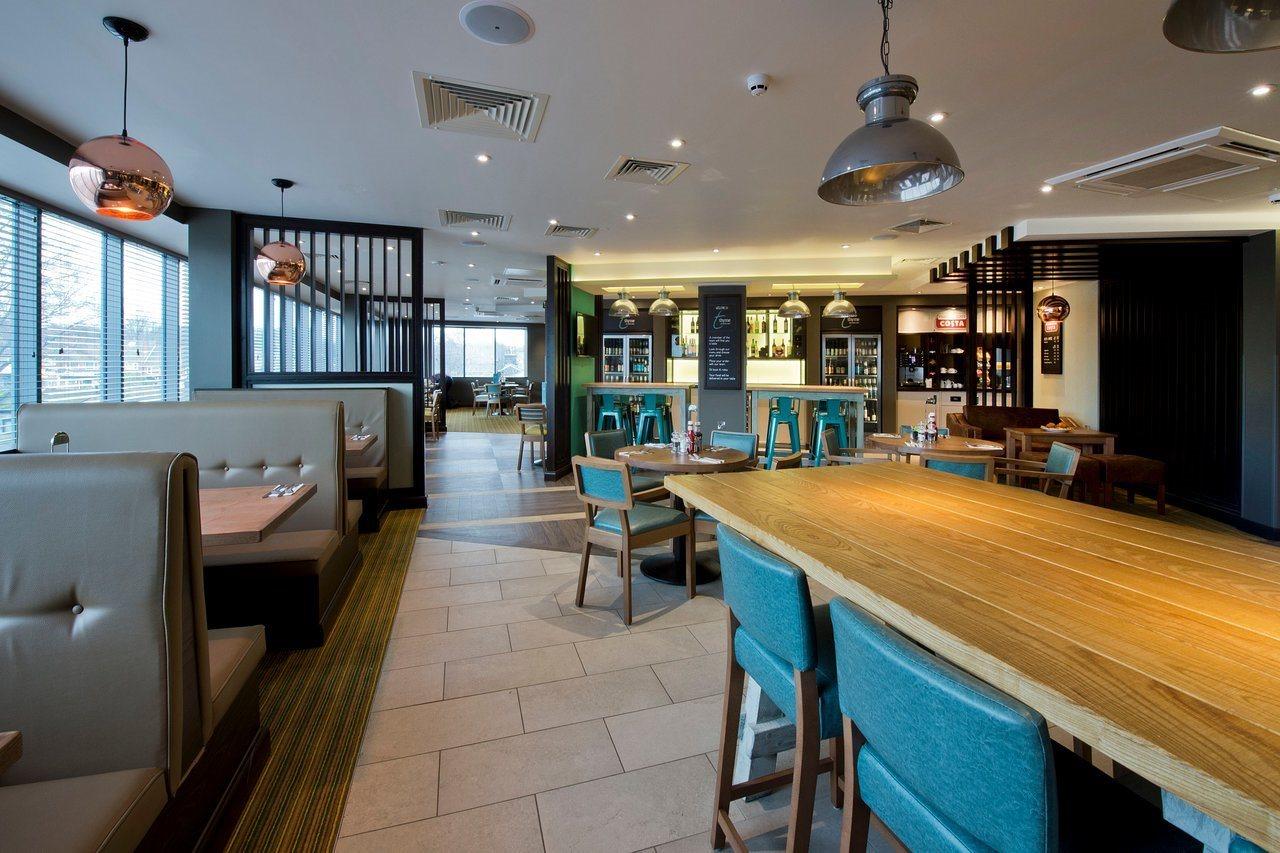 Premier Inn Leeds Headingley Extérieur photo