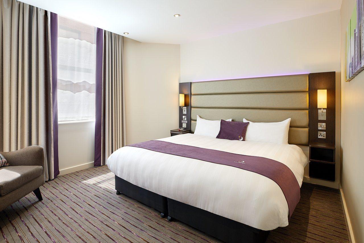 Premier Inn Leeds Headingley Extérieur photo